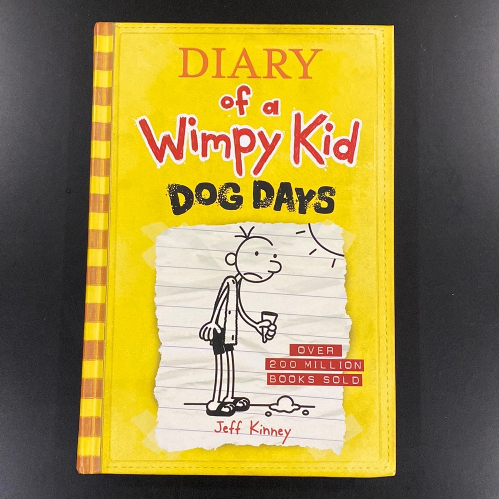 Diary of a Wimpy Kid #4: Dog Days by Jeff Kinney - Hardcover Novel